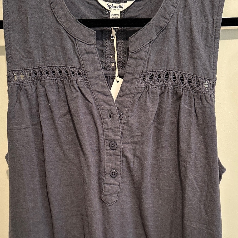 NWT Splendid Sleeveless Eyelet Detail Tunic in Charcoal - Size Medium - Picture 3 of 5